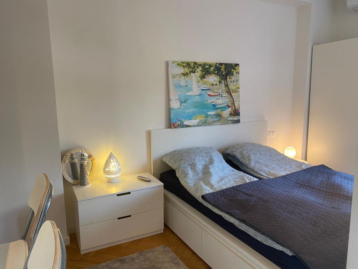 Blue Port Apartment In Ujlipotvaros With Free Parking Budapest Esterno foto